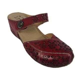 L’Artiste by Spring Step Amoli Red Floral Mary Jane Clog Size EU 37  US 6.5 NWOT
